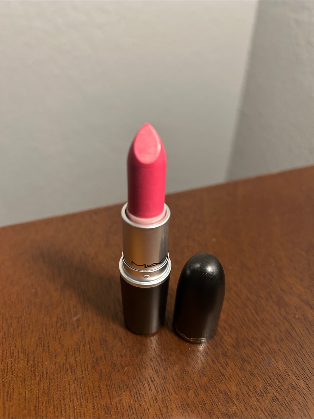 OOP! Discontinued! MAC Cosmetics BOMBSHELL frost Lipstick! BNWOB!